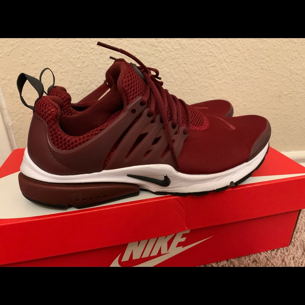 Burgundy Nike Prestos